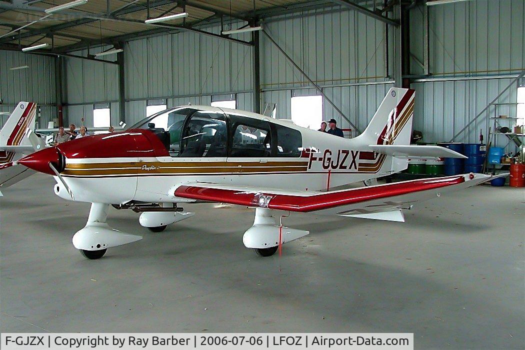 F-GJZX, Robin DR-400-140B Major C/N 2041, Robin DR.400/140B Dauphin 4 [2041] Orleans-St. Denis~F 06/07/2006