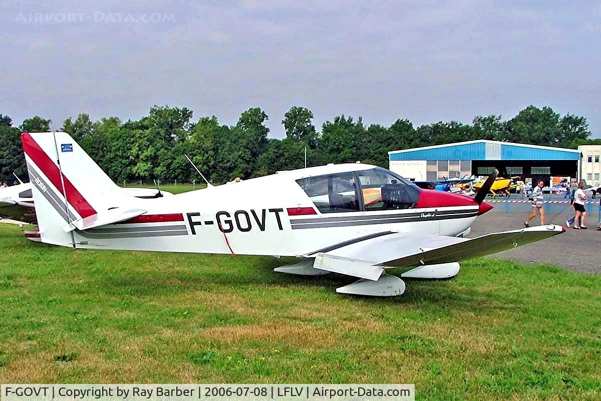 F-GOVT, Robin DR-400-140B Major C/N 2325, Robin DR.400/140B Dauphin 4 [2325] Vichy~F 08/07/2006