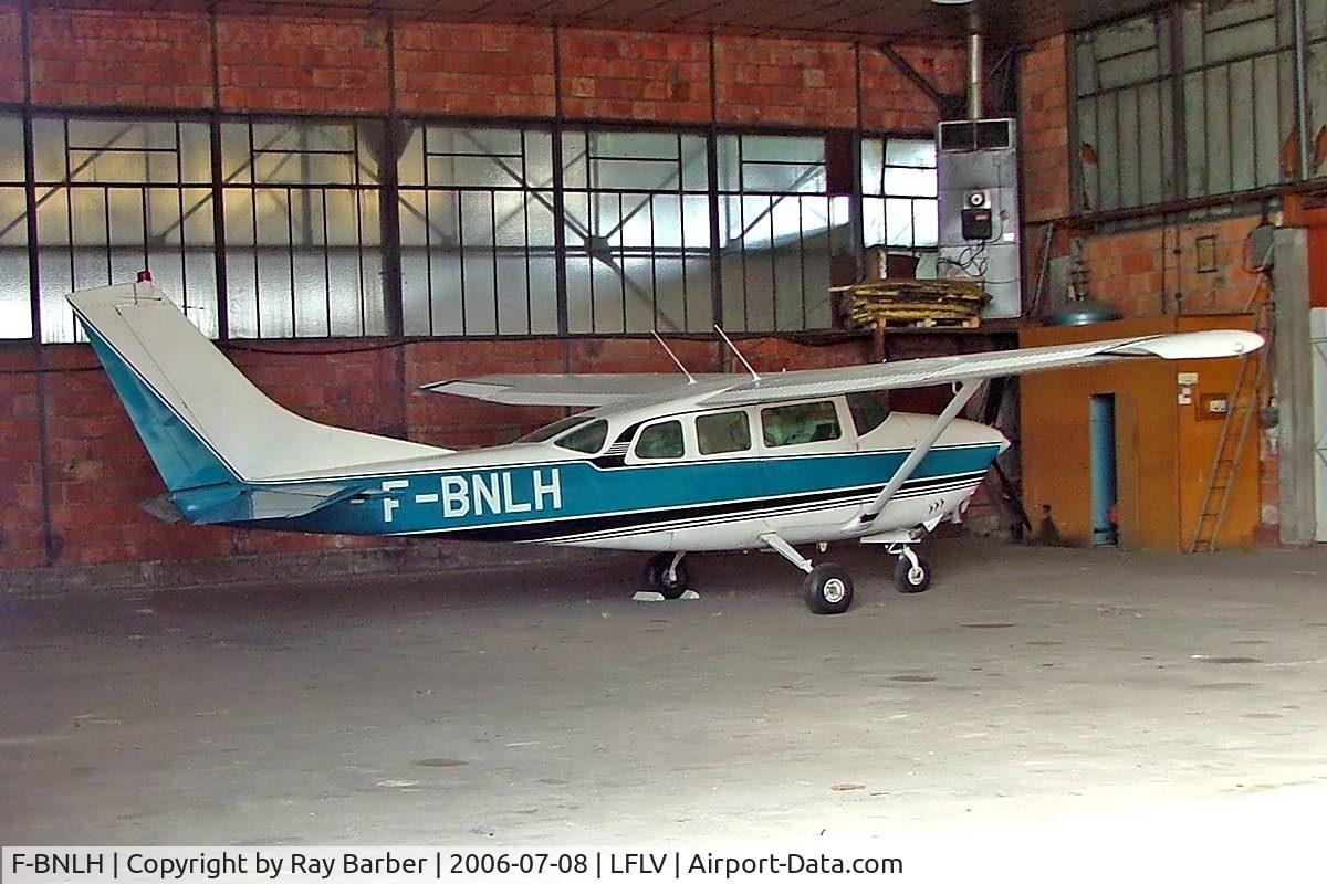 F-BNLH, Cessna T210F Turbo Centurion C/N 2100074, Cessna T.210F Turbo Centurion [T210-0074] Vichy~F 08/07/2006