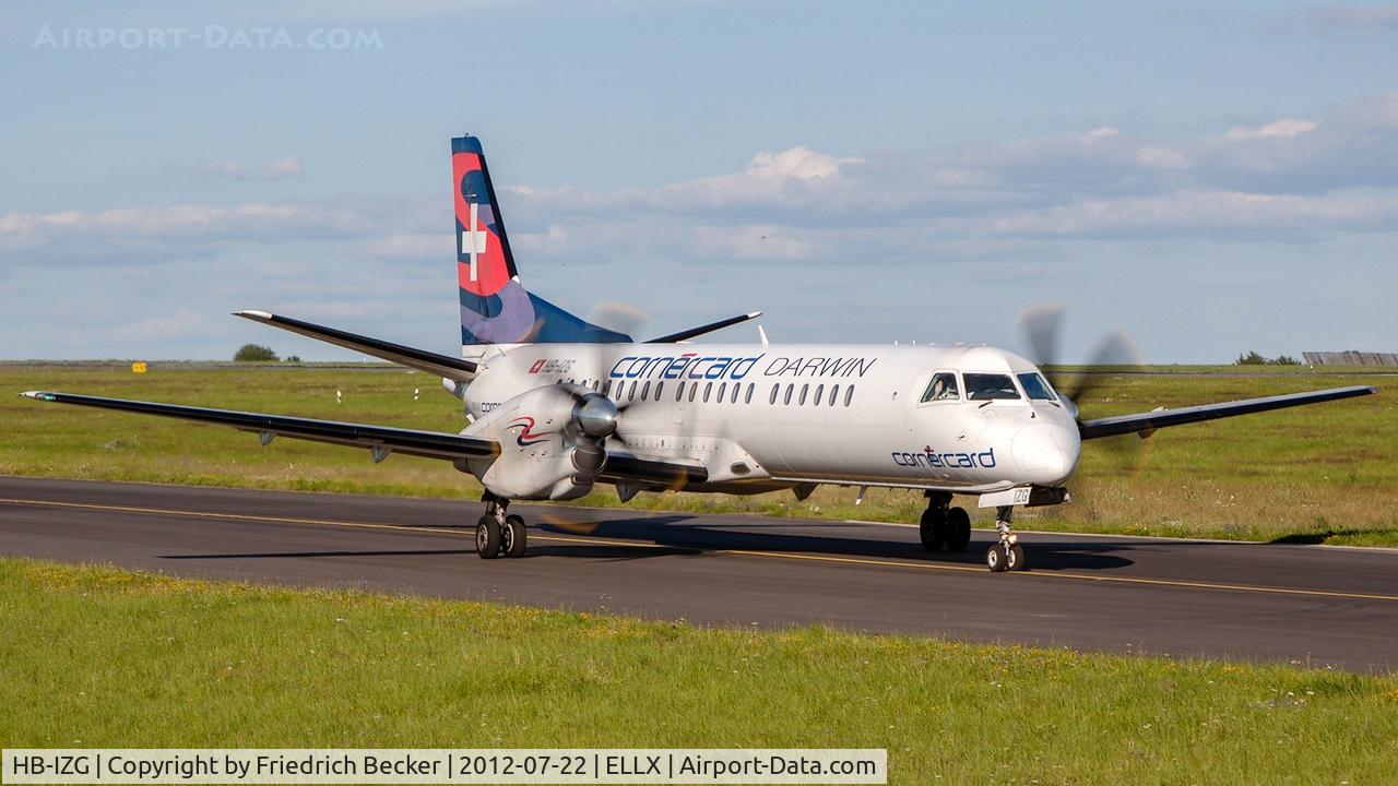 HB-IZG, 1995 Saab 2000 C/N 2000-010, taxying to the active