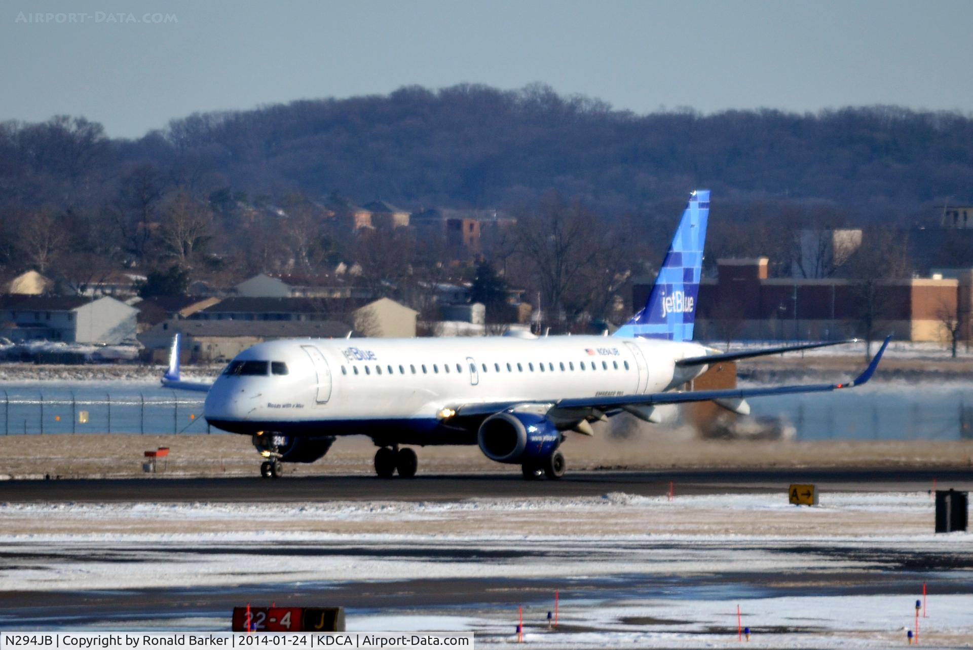N294JB, 2008 Embraer ERJ-190-100 IGW 190AR C/N 19000185, 