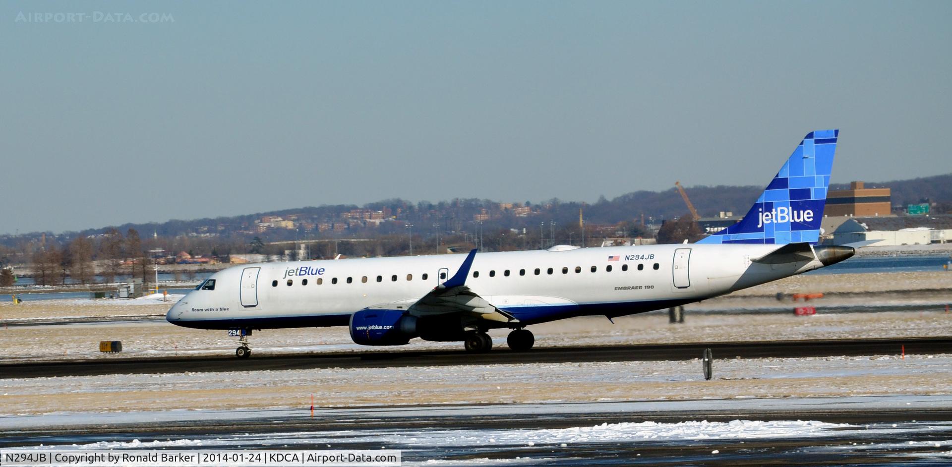 N294JB, 2008 Embraer ERJ-190-100 IGW 190AR C/N 19000185, 