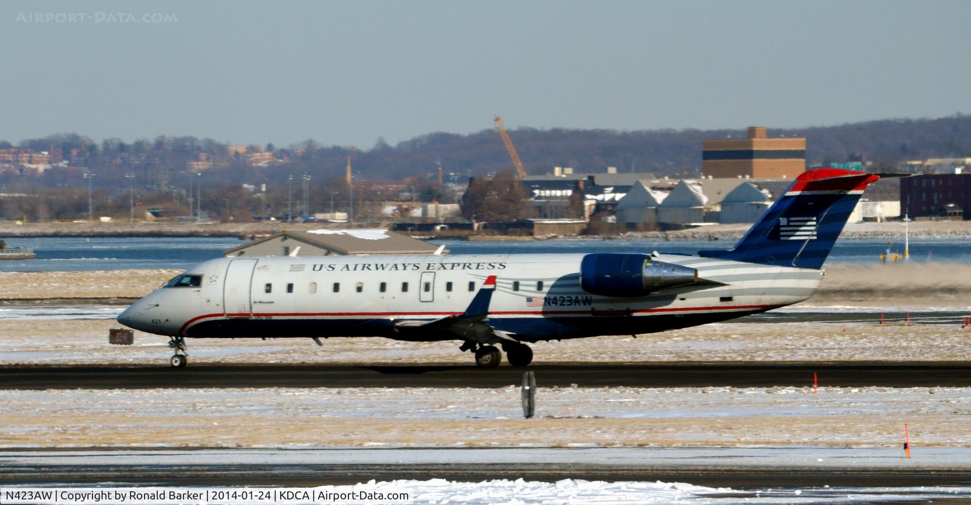 N423AW, 2002 Bombardier CRJ-200LR (CL-600-2B19) C/N 7636, Takeoff roll National