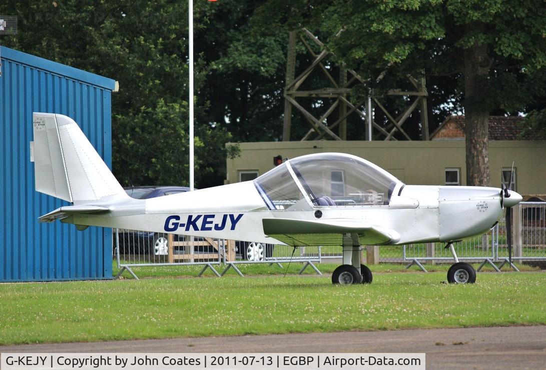 G-KEJY, 2004 Cosmik EV-97 TeamEurostar UK C/N 2017, Ready for action
