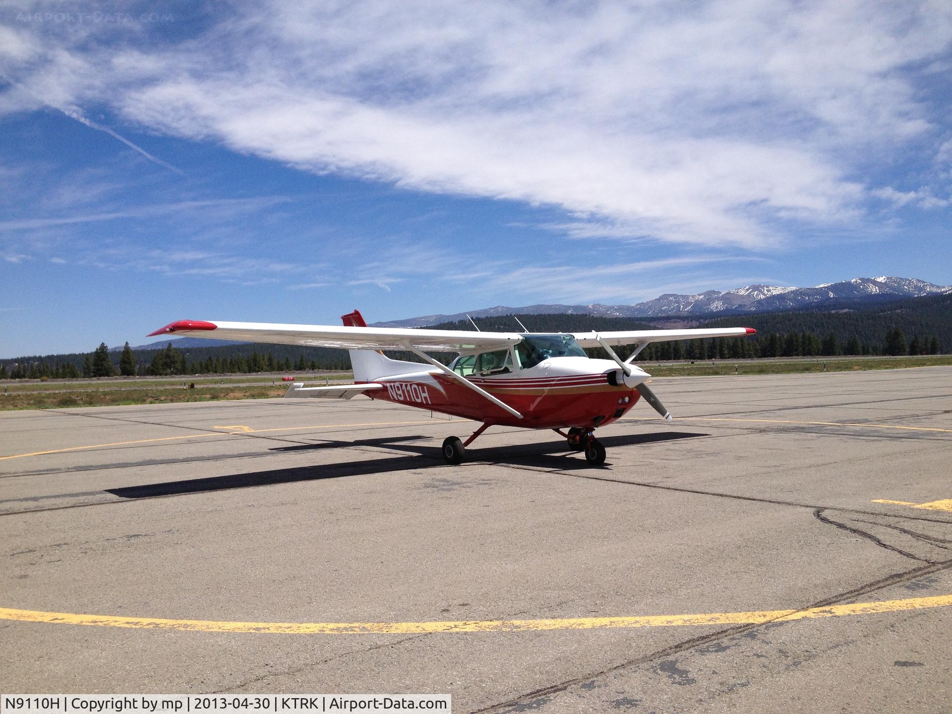 N9110H, 1975 Cessna 172M C/N 17265951, On the ramp at KTRK