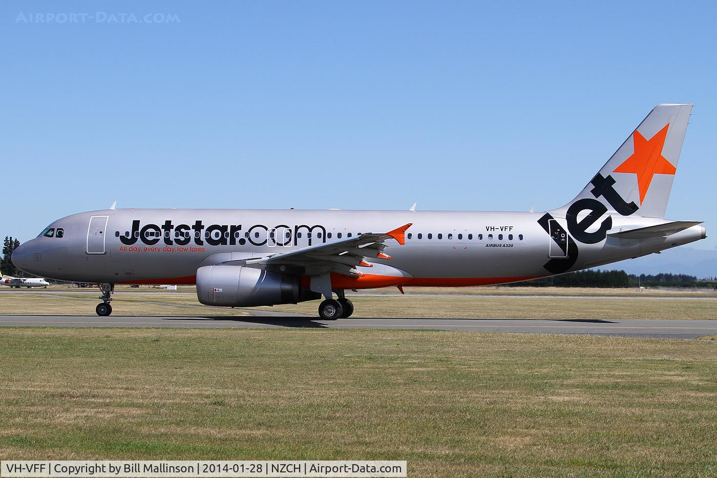 VH-VFF, 2012 Airbus A320-232 C/N 5039, taxiing to 02