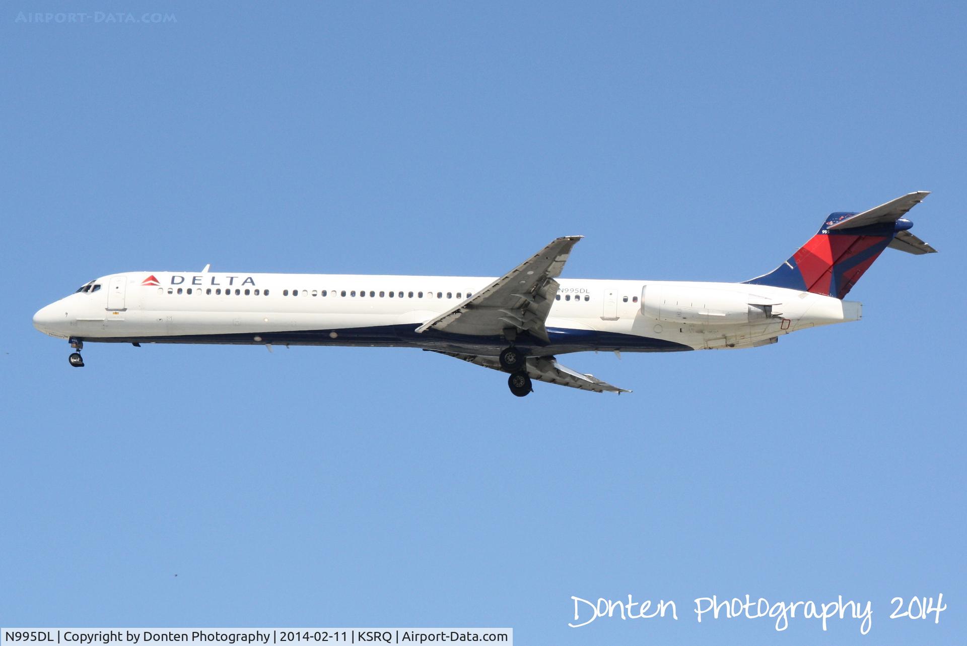 N995DL, 1991 McDonnell Douglas MD-88 C/N 53362, Delta Flight 371 (N995DL) arrives at Sarasota-Bradenton International Airport following a flight from Hartsfield-Jackson Atlanta International Airport