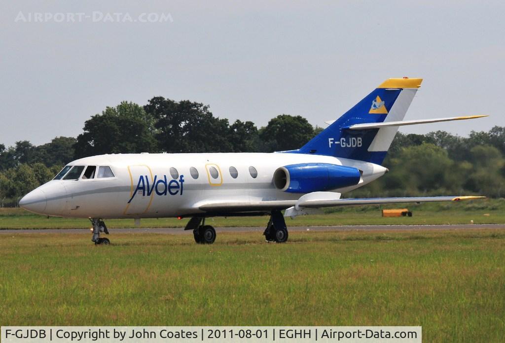 F-GJDB, 1967 Dassault Falcon 20 C/N 76, Arriving to Cobham