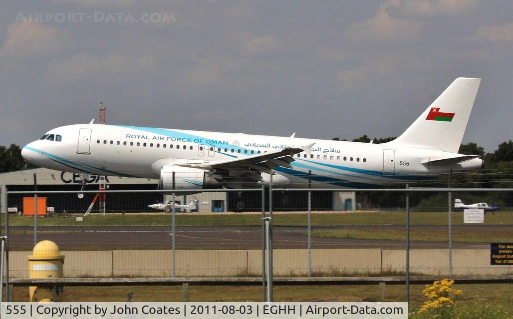 555, 2009 Airbus ACJ320 (A320-214/CJ) C/N 4117, Touchdown 26
