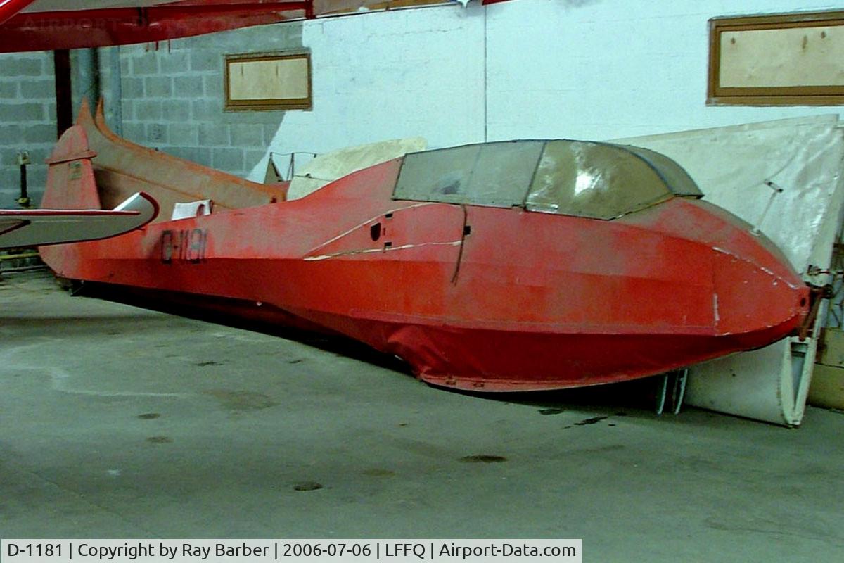 D-1181, Scheibe Mu-13E Bergfalke C/N Not found D-1181, Scheibe Mu.13E Bergfalke [Unknown] La Ferte Alais~F 06/07/2006