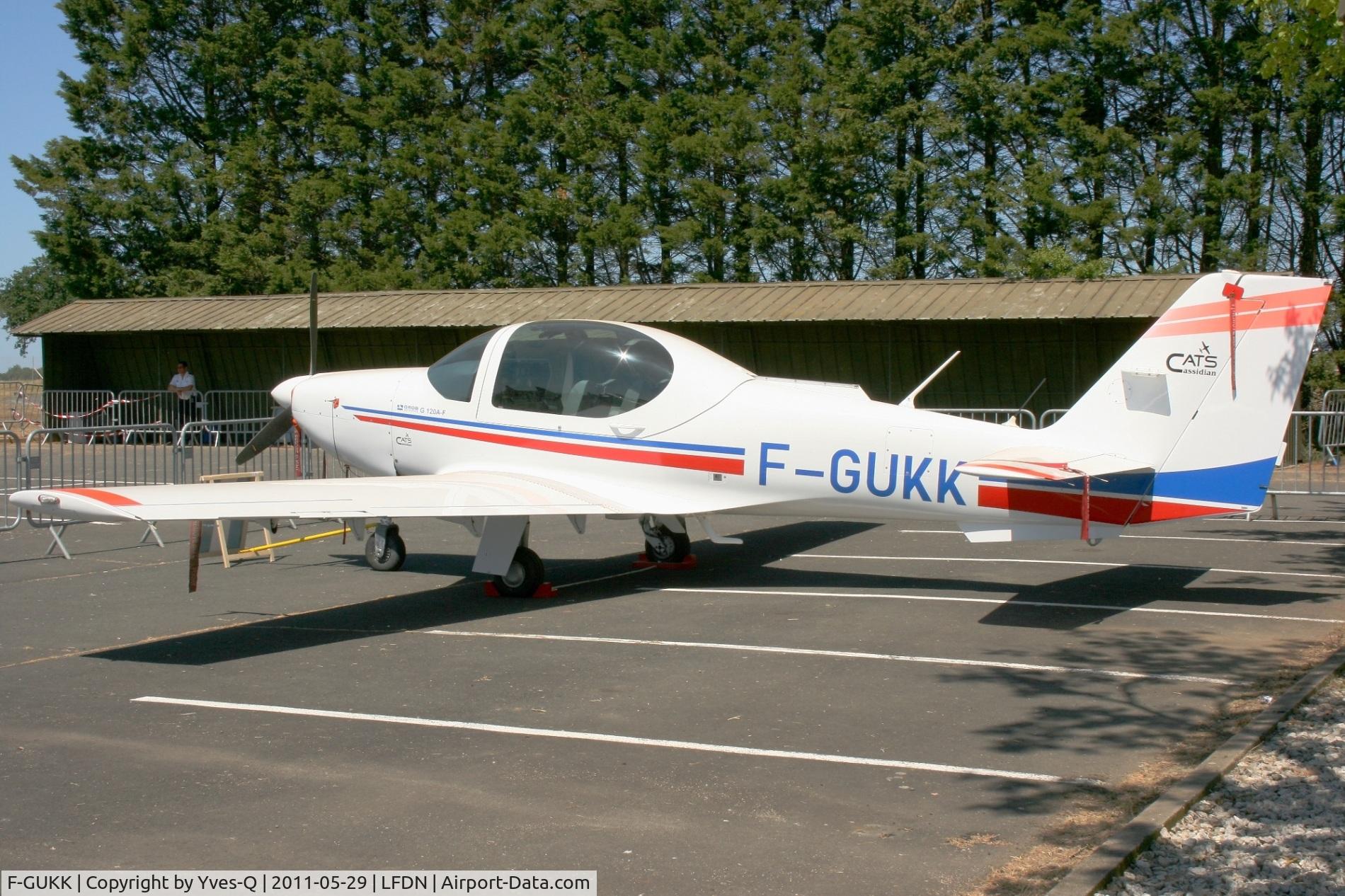 F-GUKK, Grob G-120A-F C/N 85045, Grob G-120A-F, Rochefort-St Agnant AB 721 (LFDN-RCO) Open day 2011