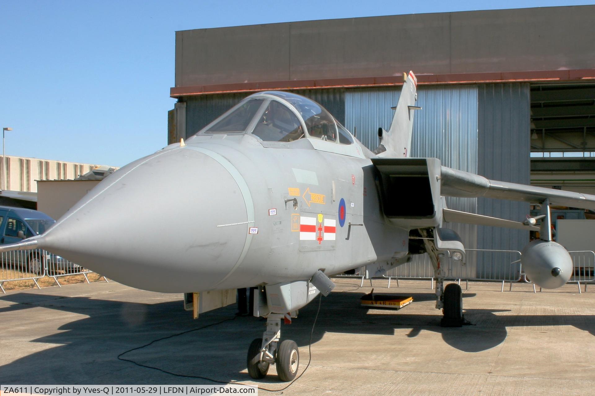 ZA611, 1982 Panavia Tornado GR.4 C/N 148/BS048/3075, Royal Air Force Panavia Tornado GR4, Static display, Rochefort-St Agnant AFB (LFDN-RCO) Open day 2011
