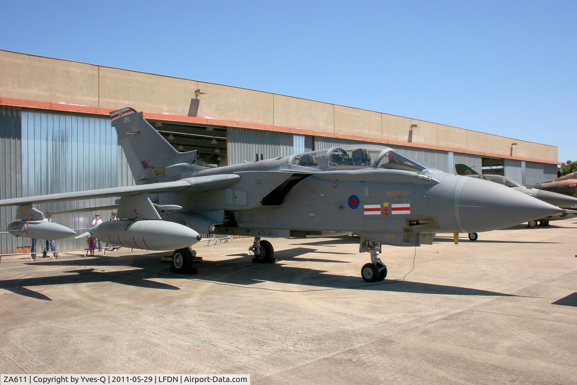 ZA611, 1982 Panavia Tornado GR.4 C/N 148/BS048/3075, Royal Air Force Panavia Tornado GR4, Static display, Rochefort-St Agnant AFB (LFDN-RCO) Open day 2011