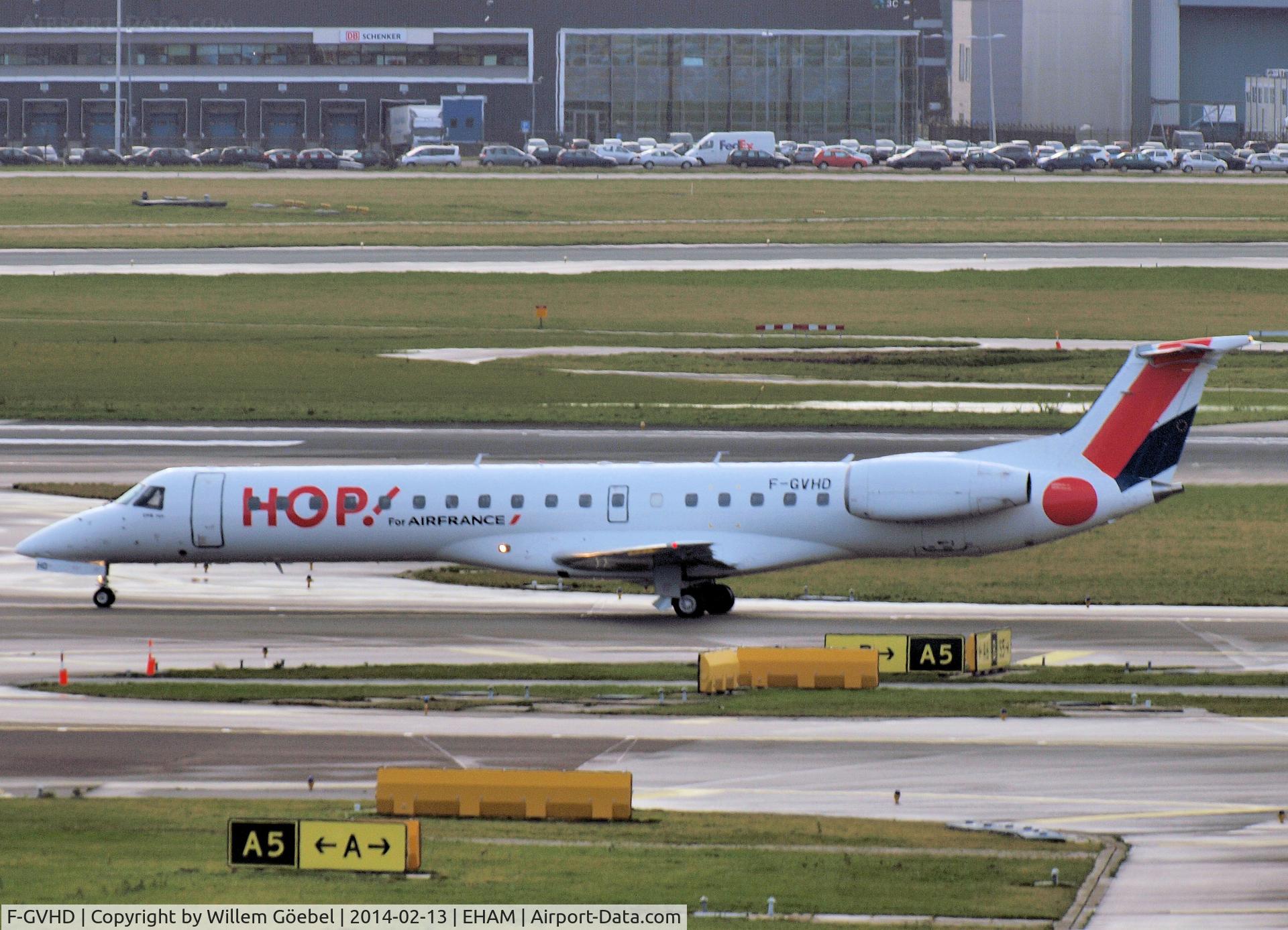 F-GVHD, 1999 Embraer ERJ-145LR (EMB-145LR) C/N 145178, Taxi to runway 18L of Schiphol Airport