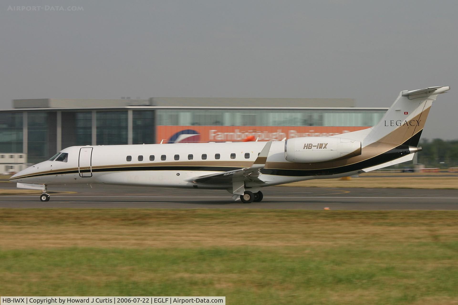 HB-IWX, 2004 Embraer EMB-135BJ Legacy 600 C/N 14500841, Farnborough 2006.