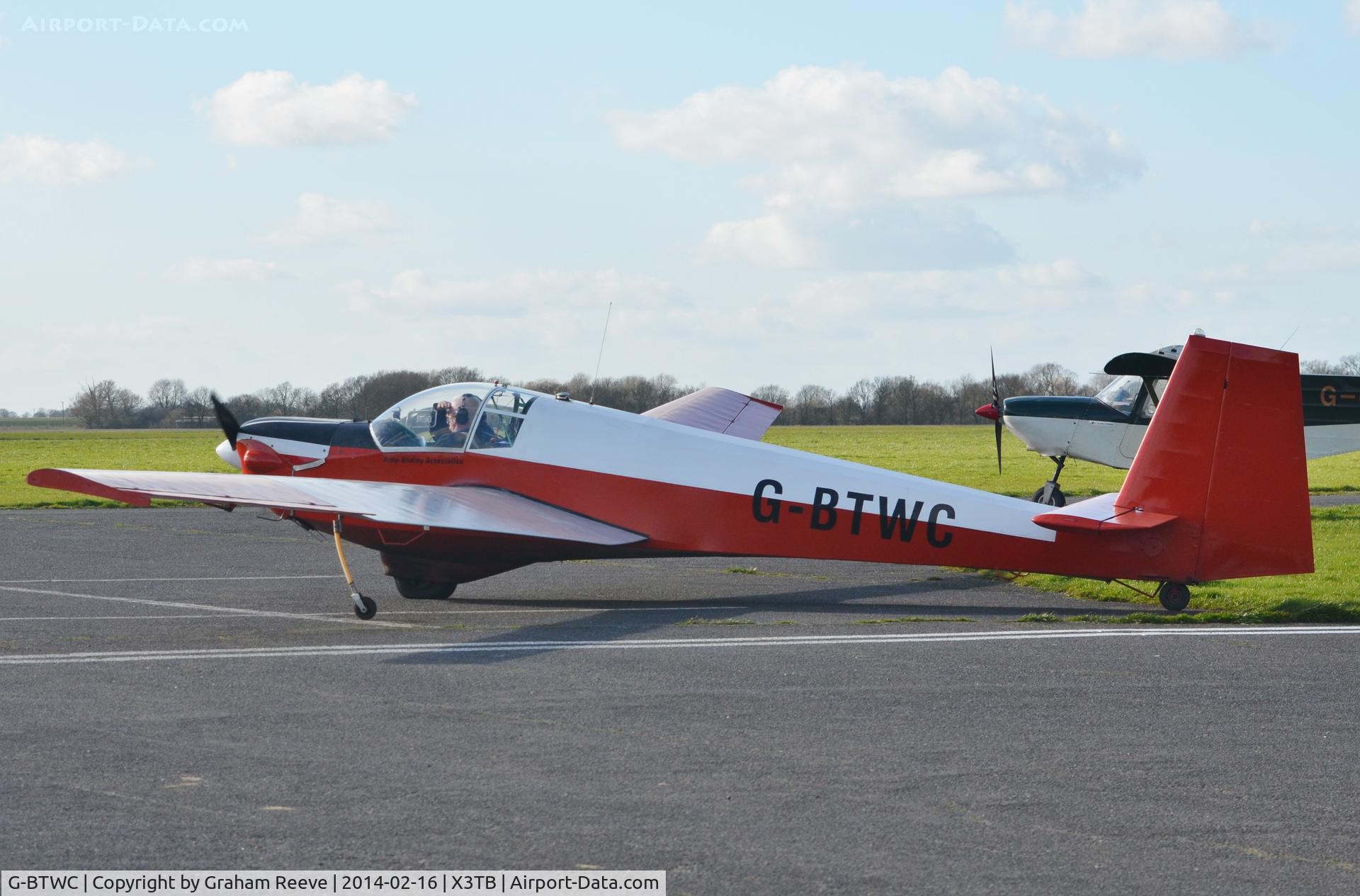 G-BTWC, 1980 Slingsby T-61F Venture T2 C/N 1975, About to depart.