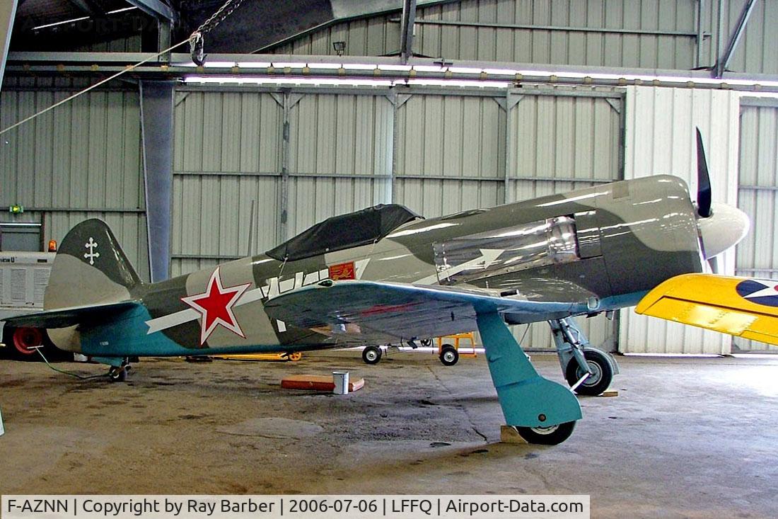 F-AZNN, Yakovlev Yak-11 C/N 25 III/05, Yakovlev Yak-C11 [25III/05] La Ferte Alais~F 06/07/2006