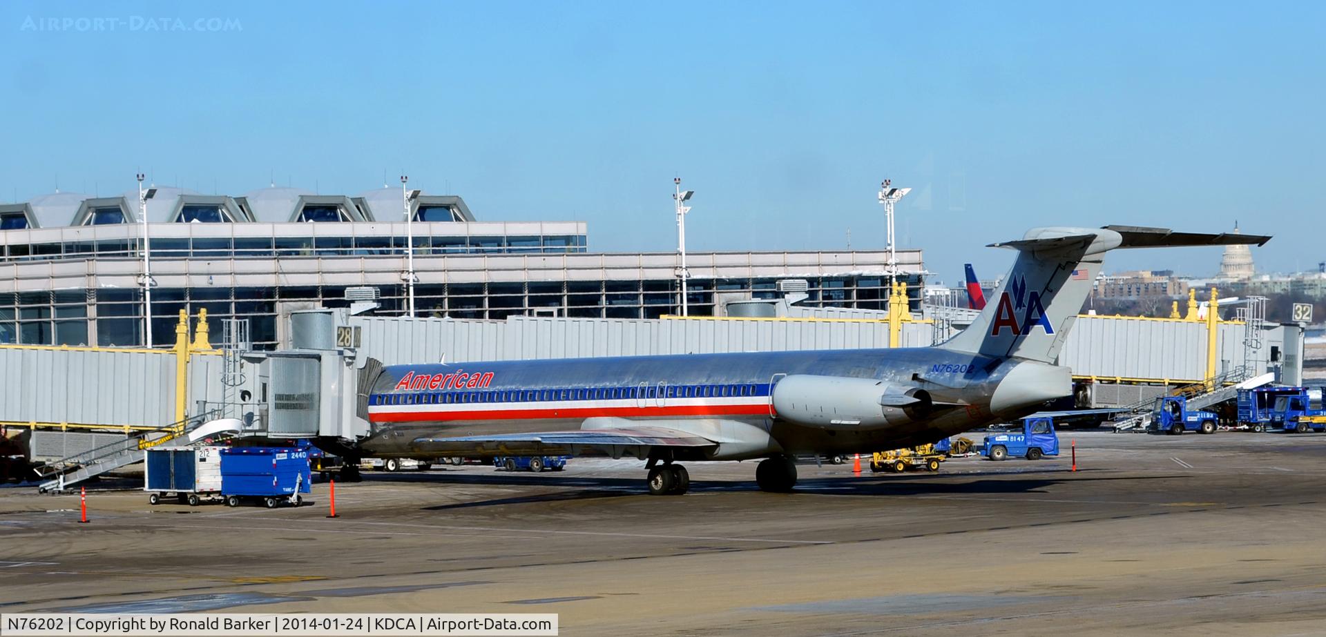 N76202, 1992 McDonnell Douglas MD-83 (DC-9-83) C/N 53292, Gate 28 National
