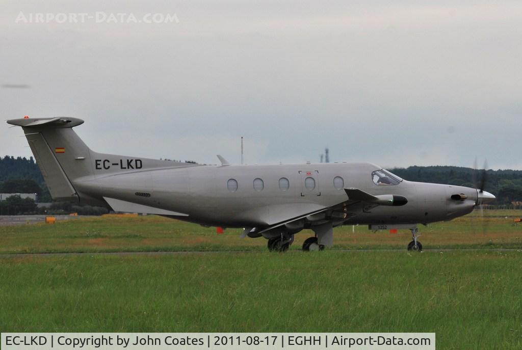 EC-LKD, 2010 Pilatus PC-12/47E C/N 1252, Arriving to Pilatus Centre