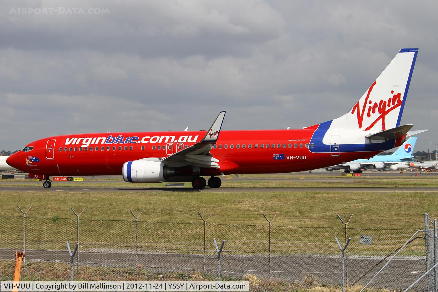 VH-VUU, 2010 Boeing 737-8FE C/N 36609, taxiing to 34R