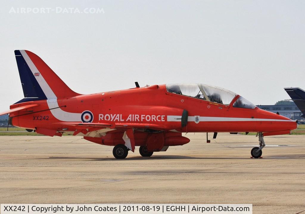 XX242, 1978 Hawker Siddeley Hawk T.1 C/N 078/312078, At Cobham