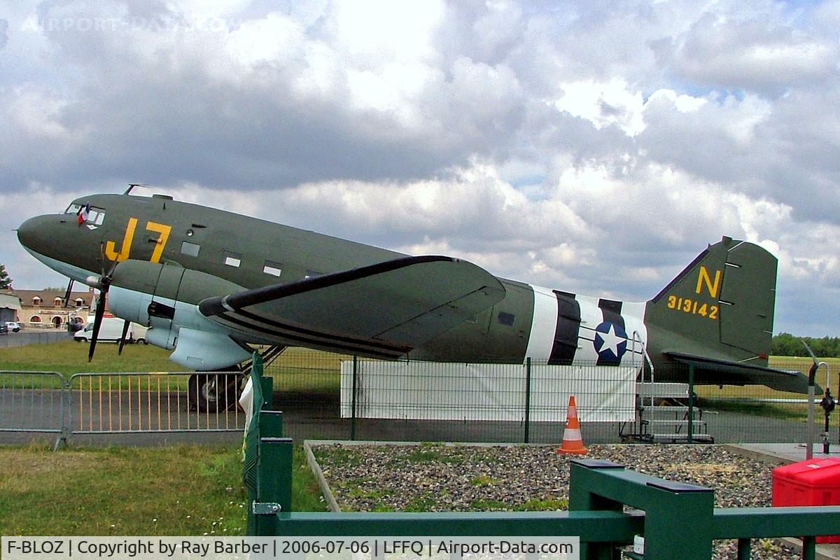 F-BLOZ, 1942 Douglas DC3C-S1C3G (C-47A-20-DK) C/N 13142, Douglas DC-3C-47A-20-DK [13142] La Ferte Alais~F 06/07/2006