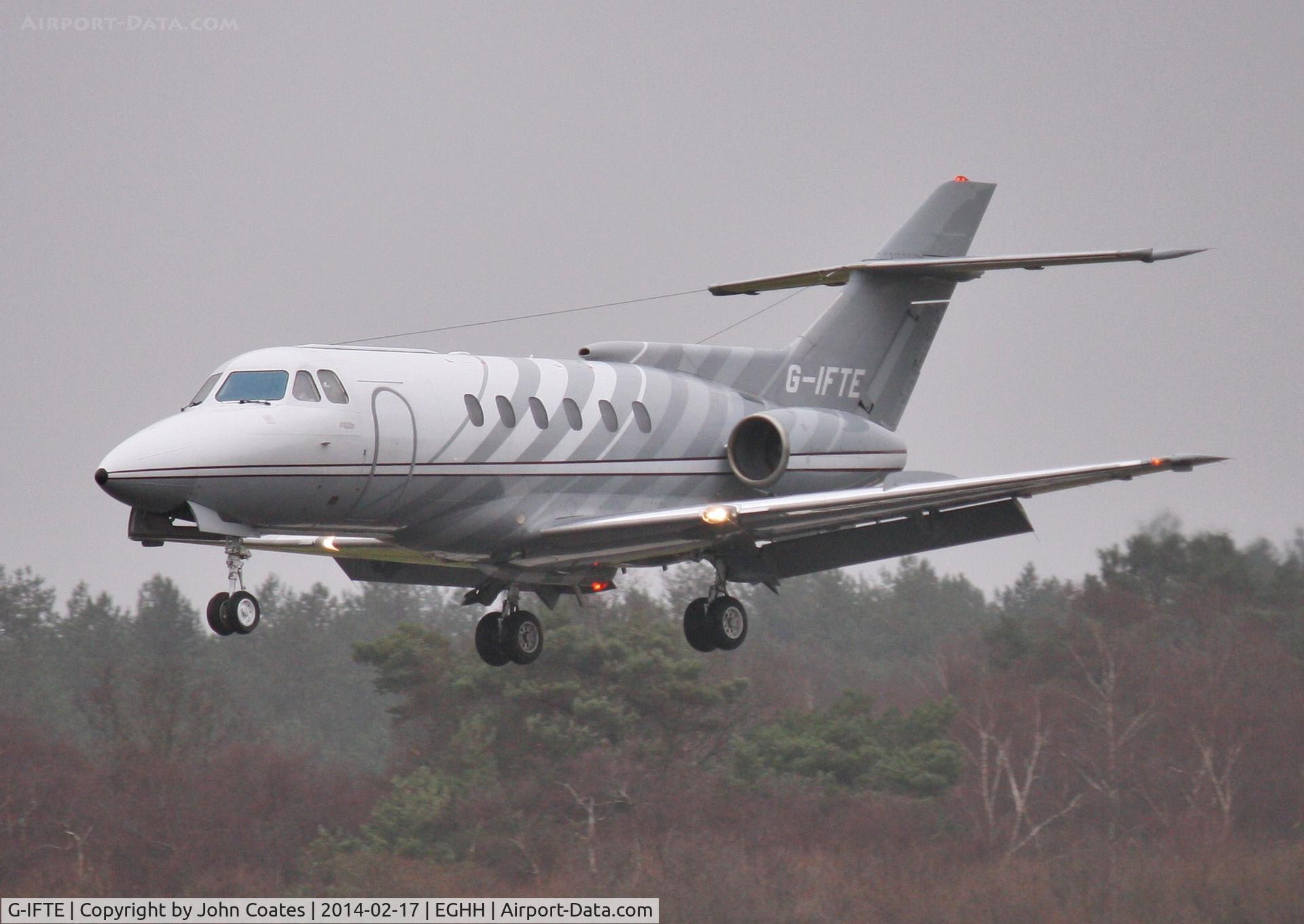 G-IFTE, 1978 British Aerospace HS.125 Series 700B C/N 257037, On approach to 26 in the rain