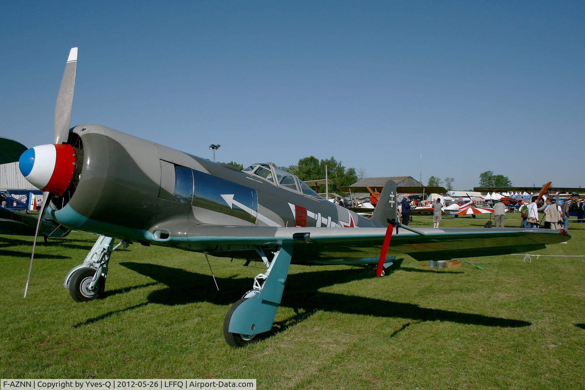 F-AZNN, Yakovlev Yak-11 C/N 25 III/05, Yakovlev YAK-11, La ferté-Alais Airfield (LFFQ) Air show 2012