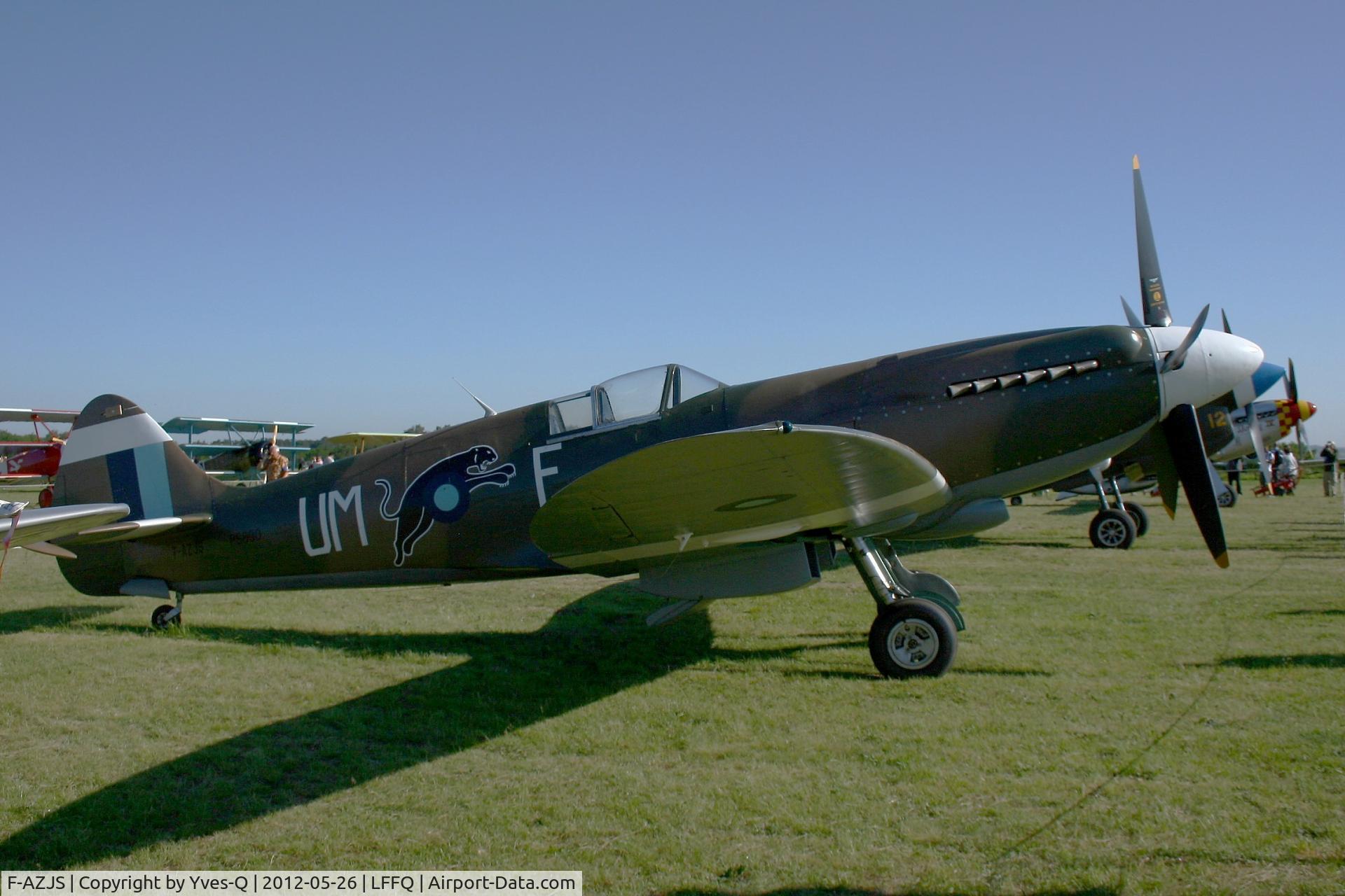 F-AZJS, 1944 Supermarine 389 Spitfire PR.XIX C/N 6S/585110, Supermarine Spitfire PR19 389, La Ferté Alais Airfield (LFFQ) Air Show 2012