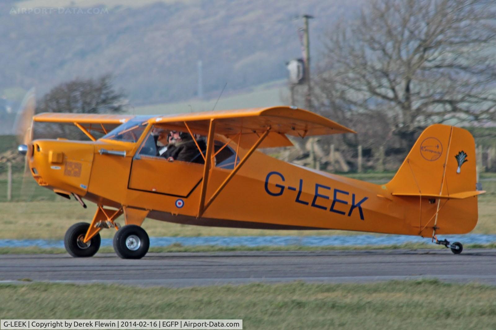 G-LEEK, 2010 Reality Escapade C/N LAA345-14843, Visiting Escapade just after landing on runway 22 at EGFP.