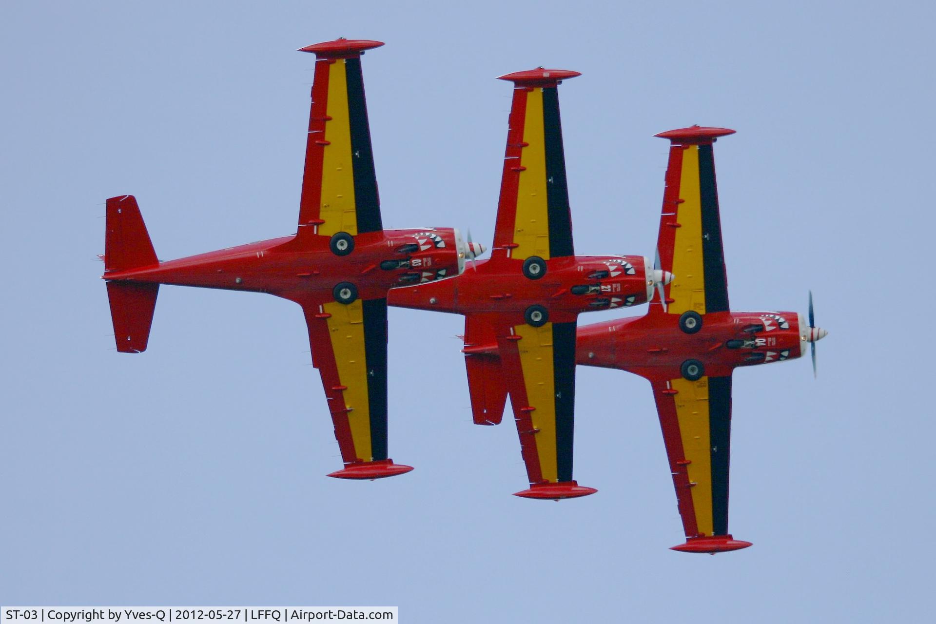 ST-03, SIAI-Marchetti SF-260MB C/N 10-03, SIAI SF-260M Marchetti, Red Devils, Belgium Aerobatic Team, La Ferté-Alais Airfield (LFFQ) Air show 2012