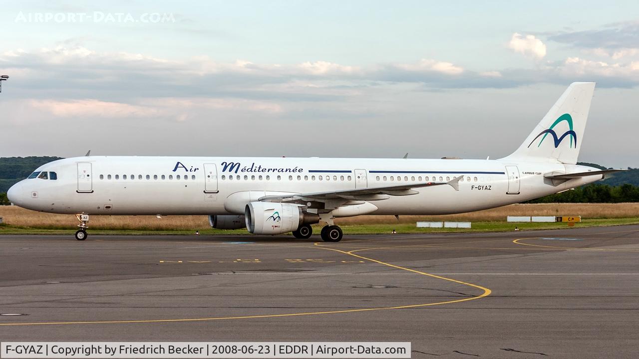 F-GYAZ, 1994 Airbus A321-111 C/N 519, taxying to the apron