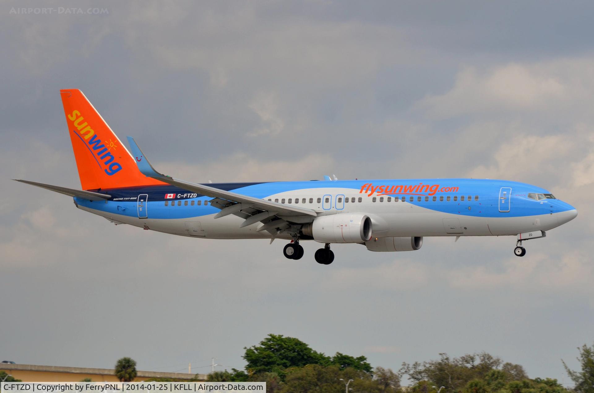 C-FTZD, 2007 Boeing 737-8K5 C/N 35132, Sunwing B738 in basic Thomson c/s.