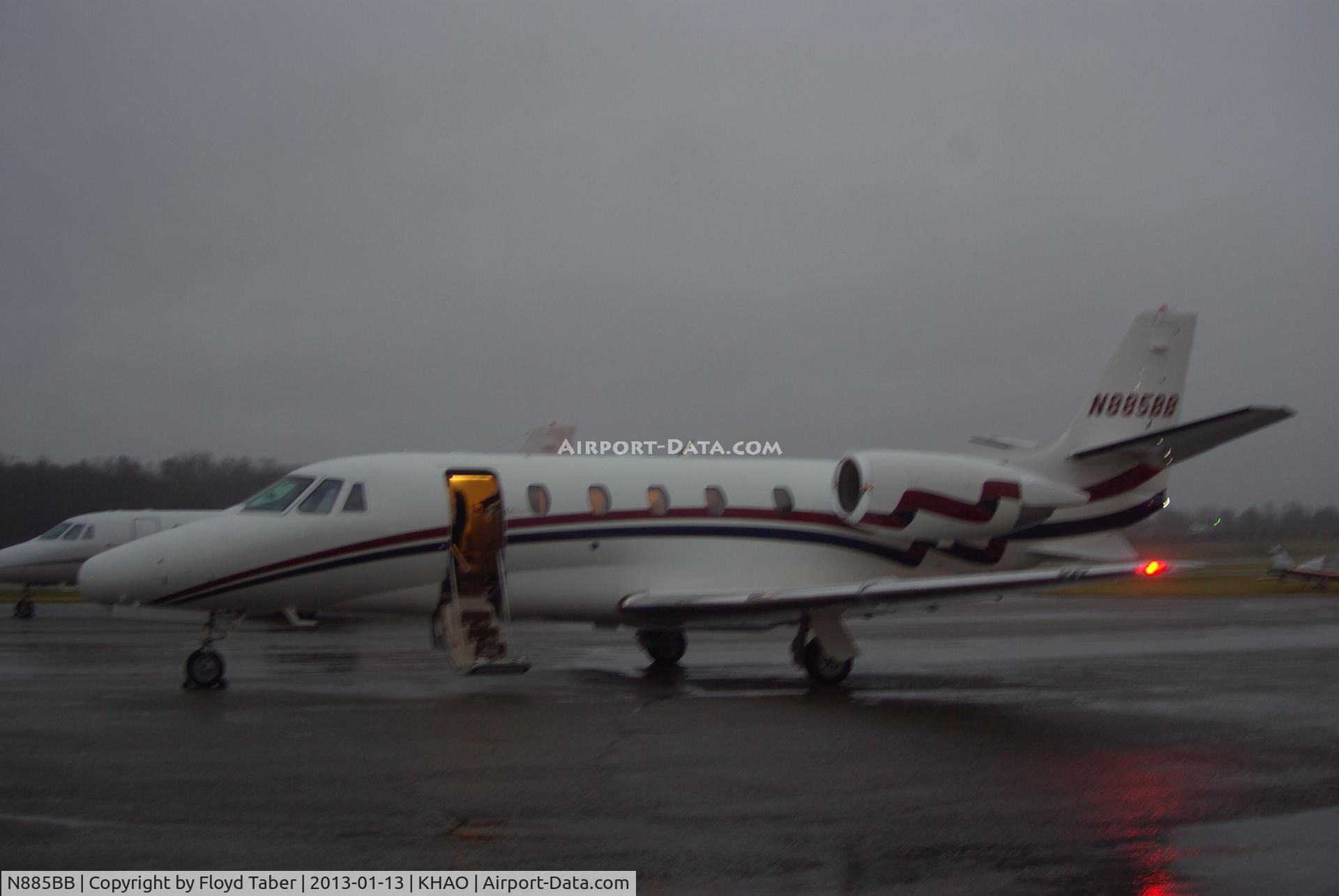 N885BB, 2000 Cessna 560XL Citation Excel C/N 560-5135, Whats the chances of 2 Cessna 560XL's at the same place