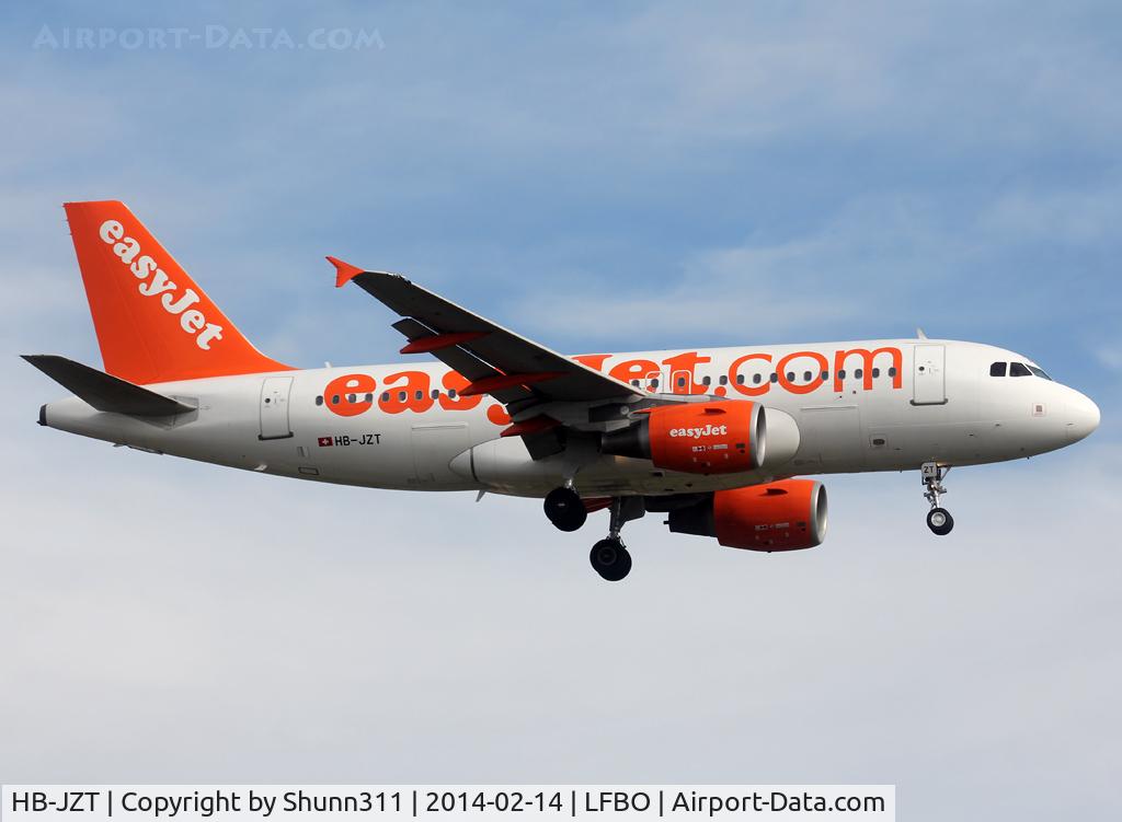 HB-JZT, 2005 Airbus A319-112 C/N 2420, Landing rwy 14R without 'The web's favorite airline' titles