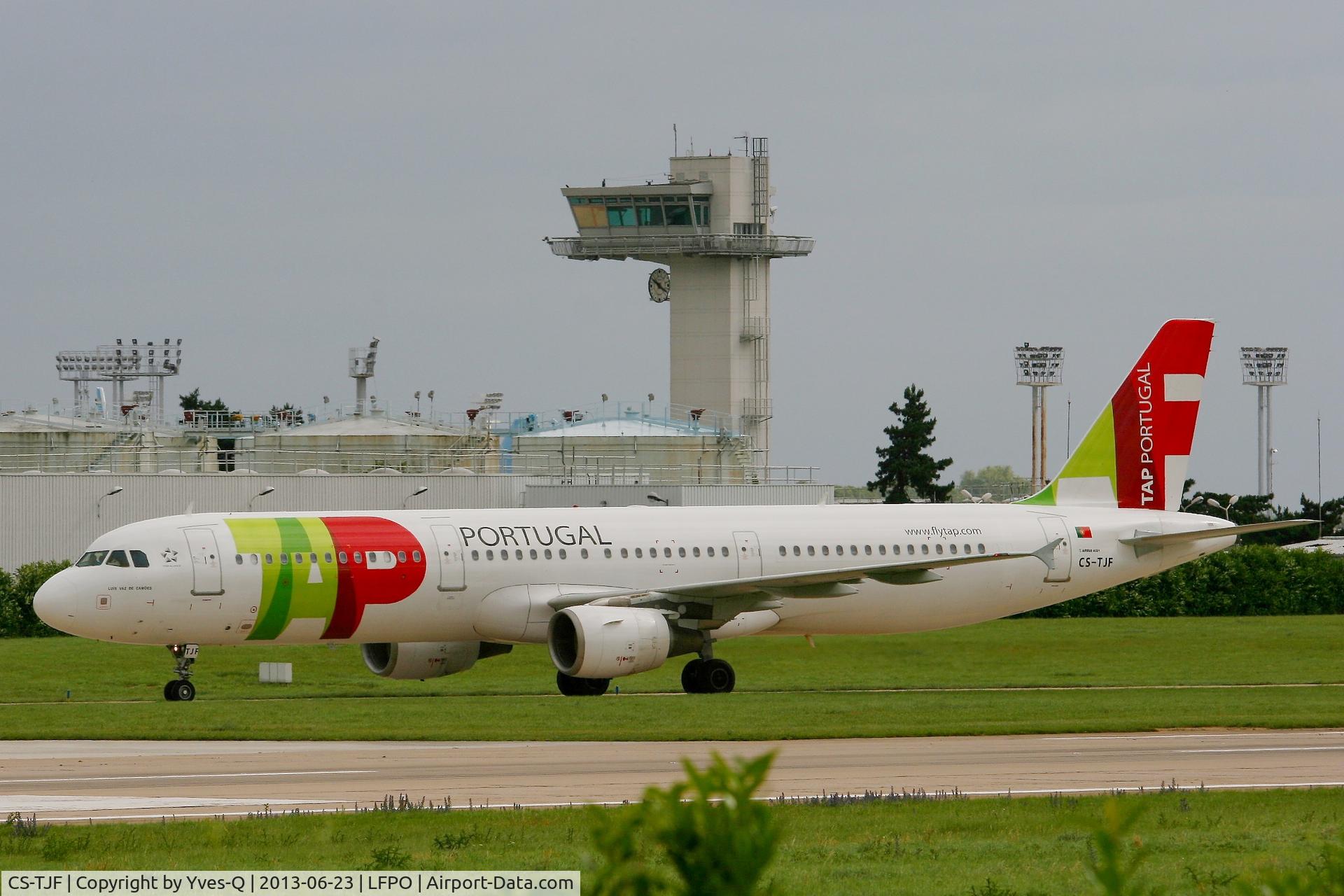 CS-TJF, 2000 Airbus A321-211 C/N 1399, Airbus A321-211, Taxiing after landing Rwy 26, Paris-Orly Airport (LFPO-ORY)