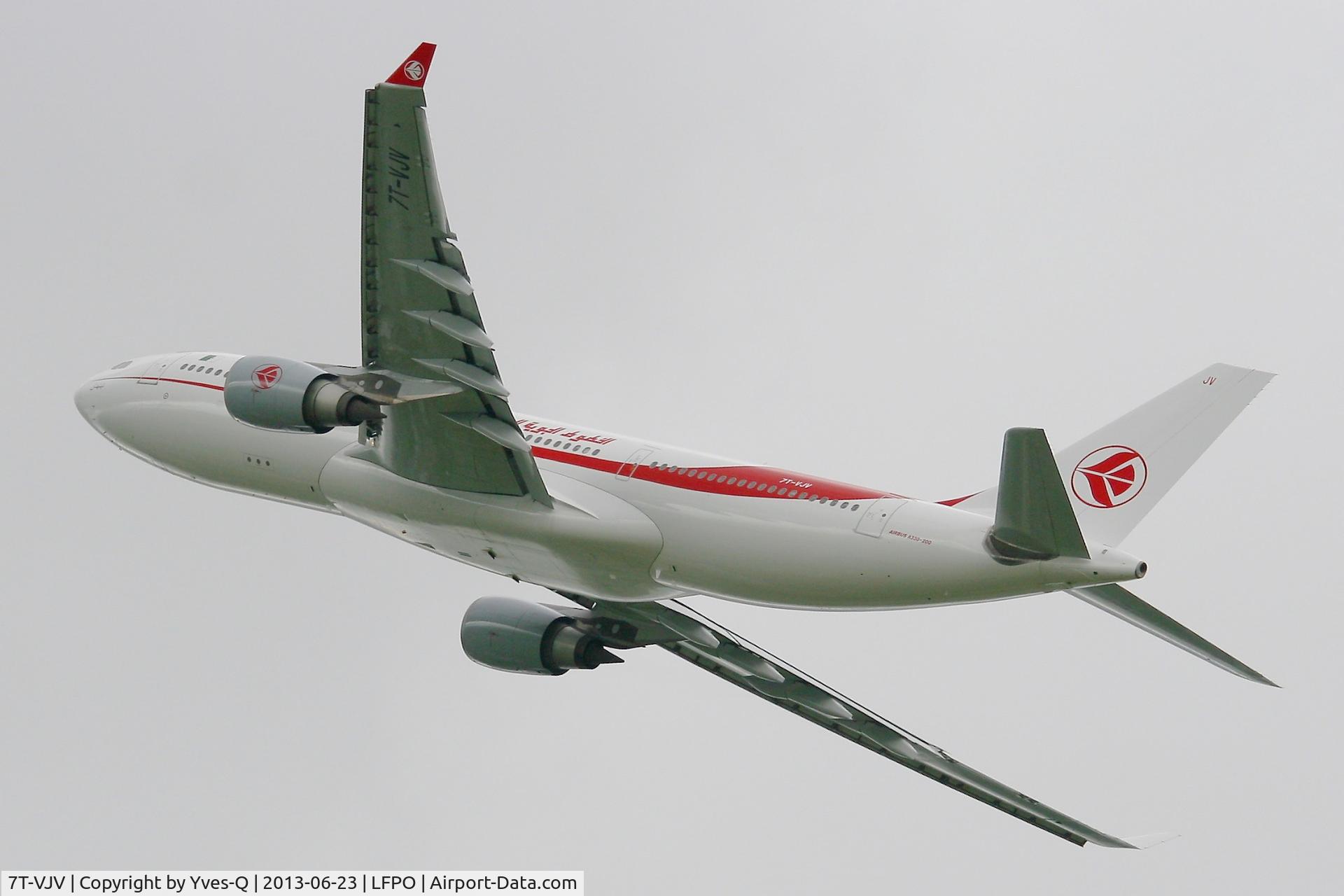 7T-VJV, 2004 Airbus A330-202 C/N 644, Airbus A330-202, Take off Rwy 24, Paris-Orly Airport (LFPO-ORY)