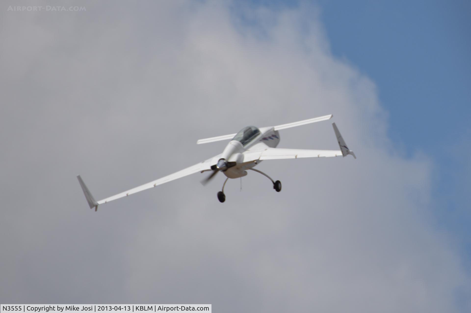 N3555, 2001 Rutan Long-EZ C/N 1 (N3555), Climb-out KBLM Runway 32