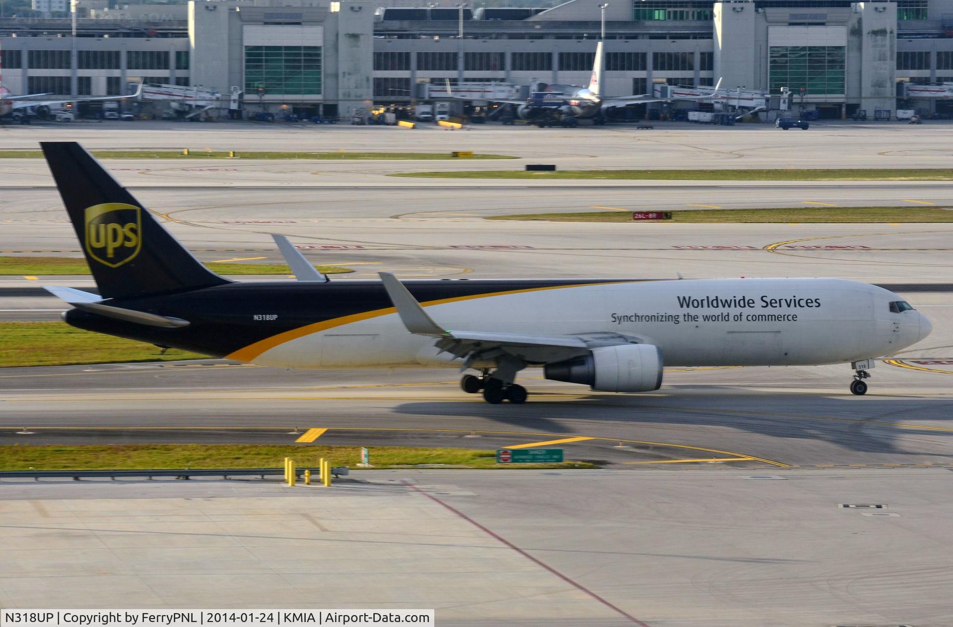 N318UP, 1997 Boeing 767-34AF C/N 27746, UPS B763F taxying.