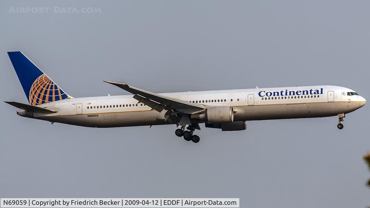 N69059, 2002 Boeing 767-424/ER C/N 29454, on final at Frankfurt