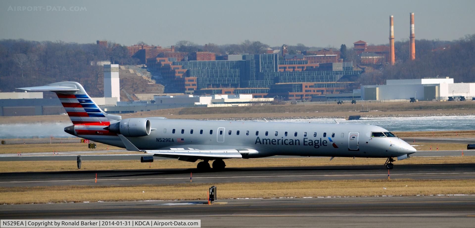 N529EA, Bombardier CRJ-702 (CL-600-2C10) Regional Jet C/N 10307, Landing roll National