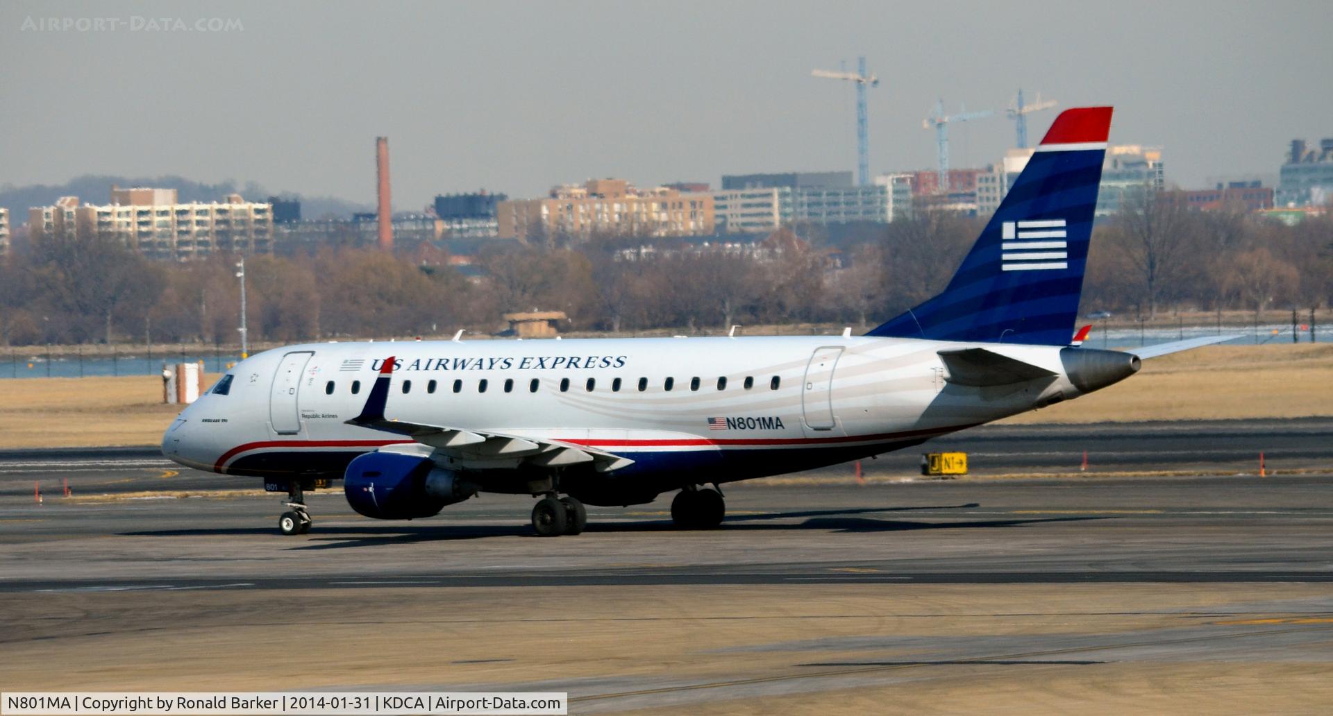 N801MA, 2004 Embraer 170SU (ERJ-170-100SU) C/N 17000012, Taxi National