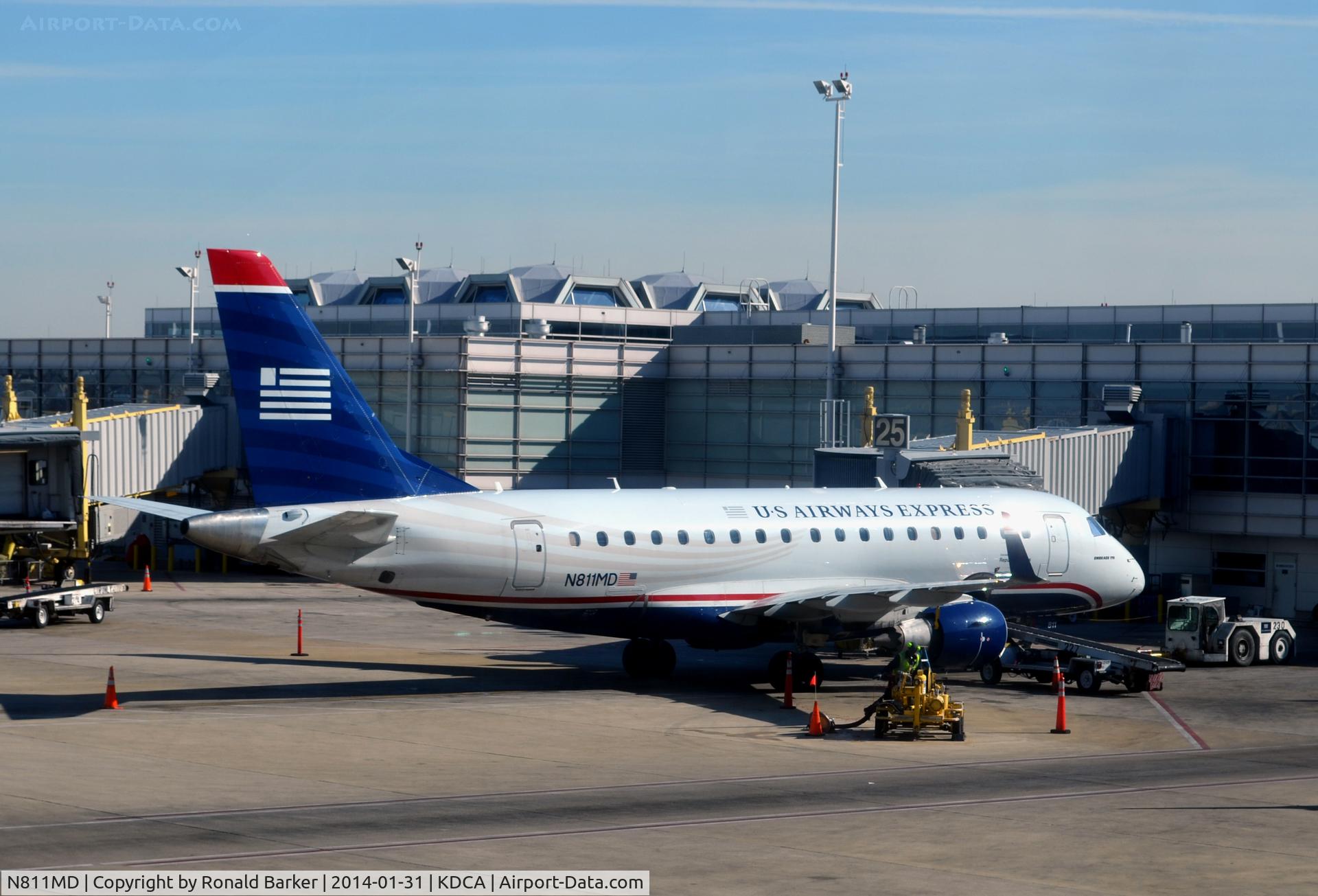 N811MD, 2004 Embraer 170SU (ERJ-170-100SU) C/N 17000028, Gate 25 National