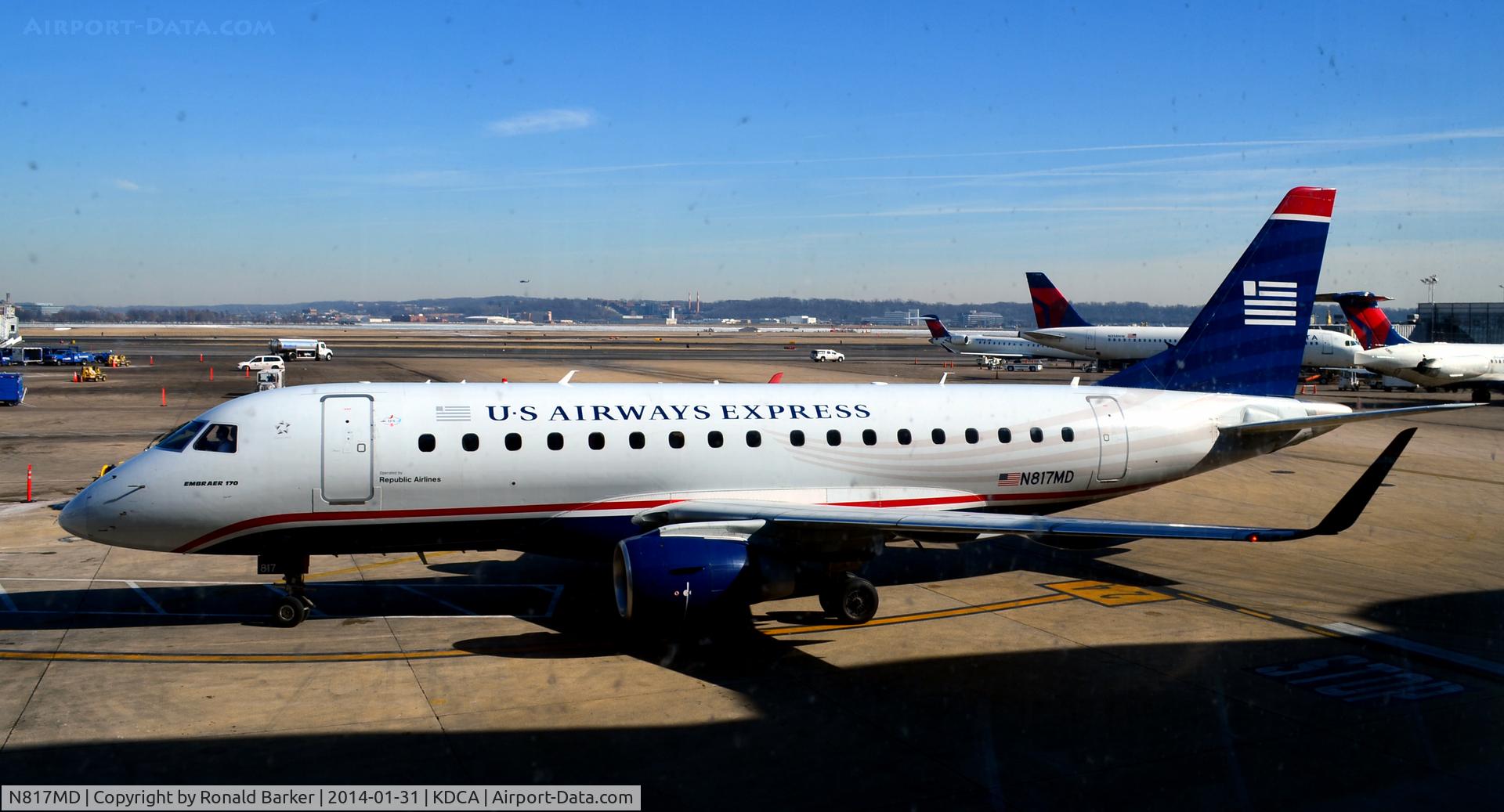 N817MD, 2004 Embraer 170SU (ERJ-170-100SU) C/N 17000038, Taxi National