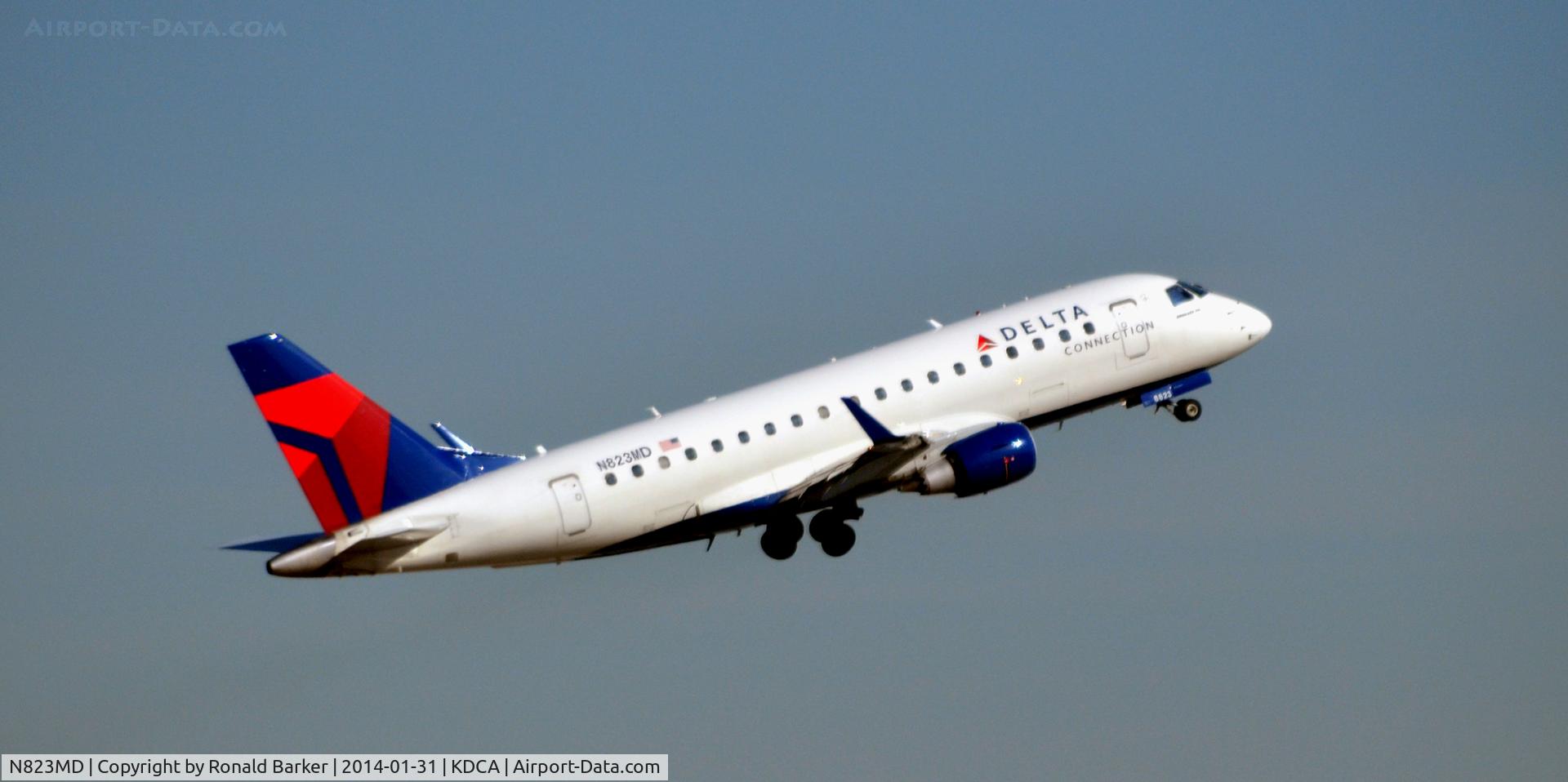 N823MD, 2005 Embraer 170SU (ERJ-170-100SU) C/N 17000044, Departure National