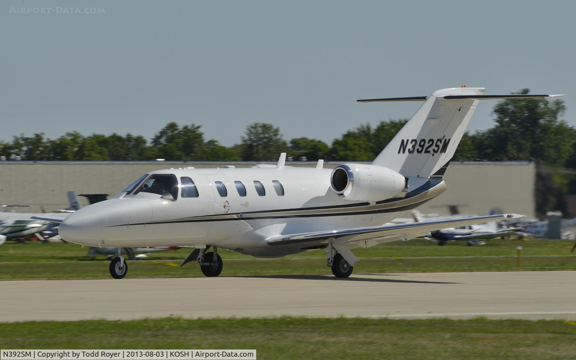 N392SM, 2000 Cessna 525 CitationJet CJ1 C/N 525-0392, Airventure 2013