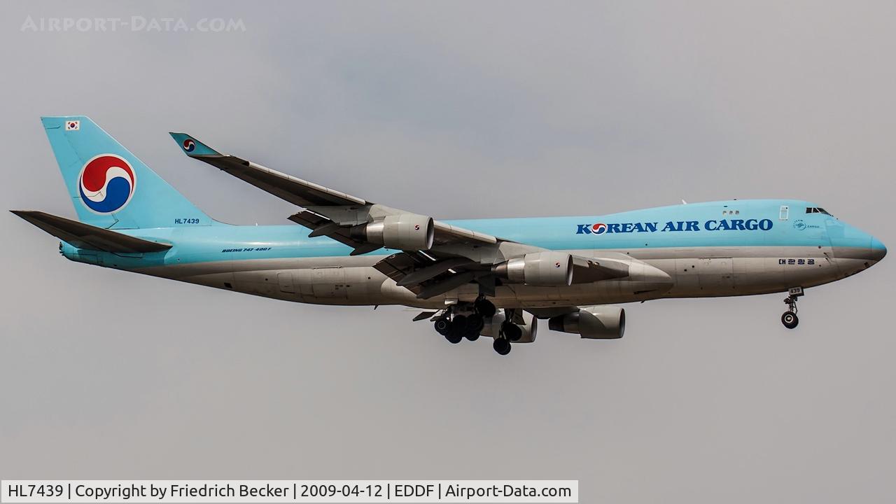 HL7439, 2003 Boeing 747-4B5F/SCD C/N 33516, on final at Frankfurt