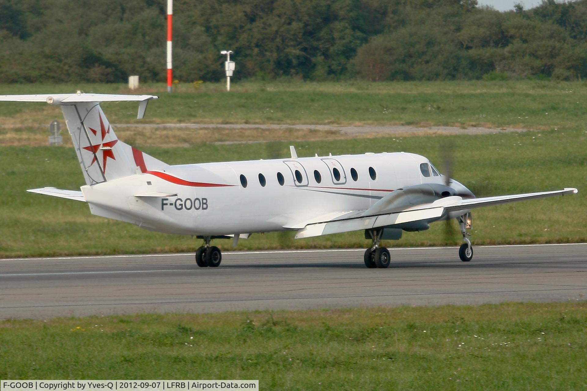 F-GOOB, 1991 Beech 1900C C/N UC-153, Beech 1900C, Landing Rwy 07R,  Brest-Bretagne Airport (LFRB-BES)