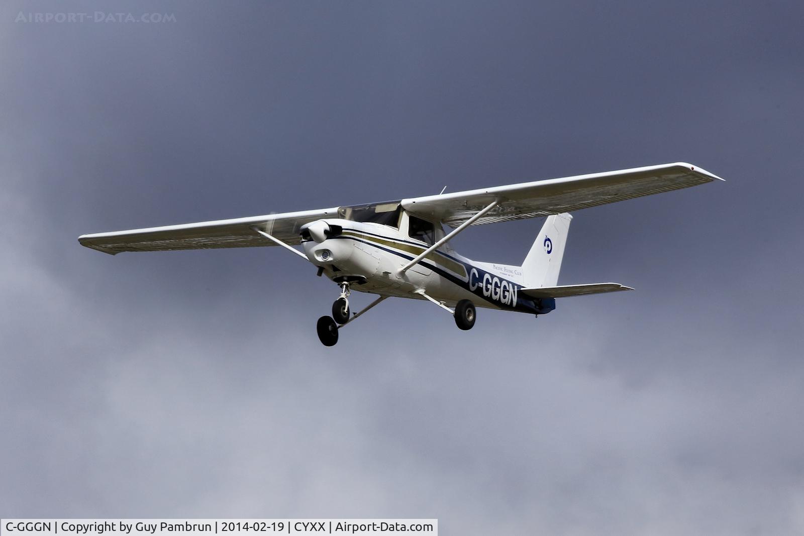 C-GGGN, 1980 Cessna 152 C/N 15284382, Landing