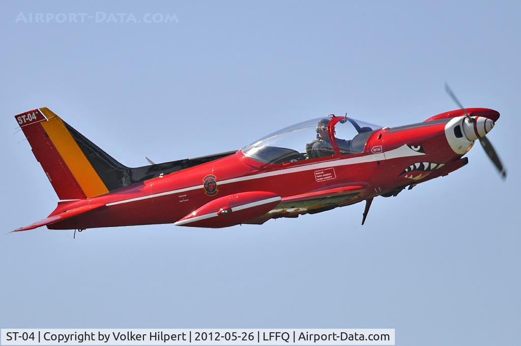 ST-04, SIAI-Marchetti SF-260MB C/N 10-04, at lffq